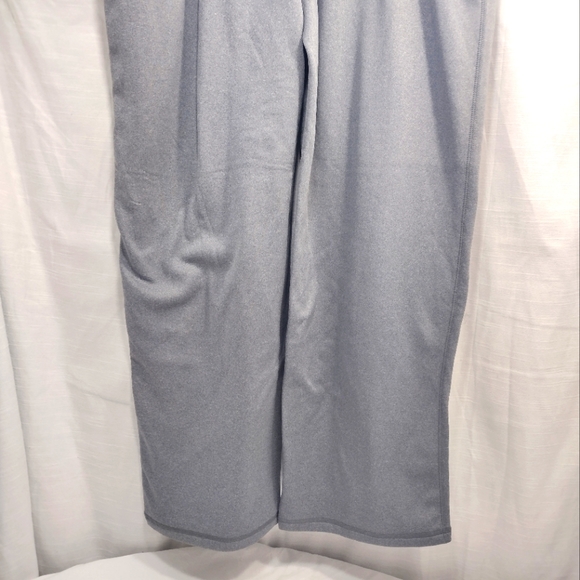 NHL Boston Bruins Logo Heather Gray Fleece Lined Wide Leg Sweatpants - Picture 8 of 16